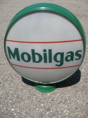 Scarce Mobilgas Green Letters Metal Frame Gas Globe