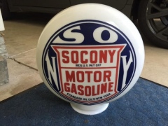 Mint Socony One Piece Etched Gas Globe