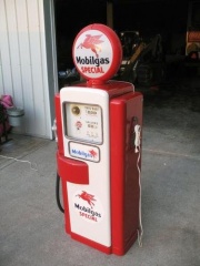 Wayne 100 A Hose On Reel Gas Pump