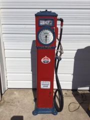 Bowser Xacto Sentry Clock Face Pump